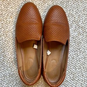 Universal Thread- women’s loafers